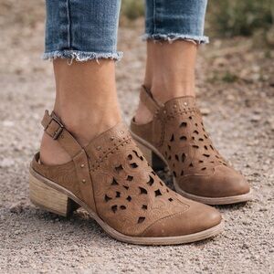 Naughty Monkey Womens  Ms. Kali Heeled Mule Sz 9.5 Shoe Laser Cut Taupe Leather